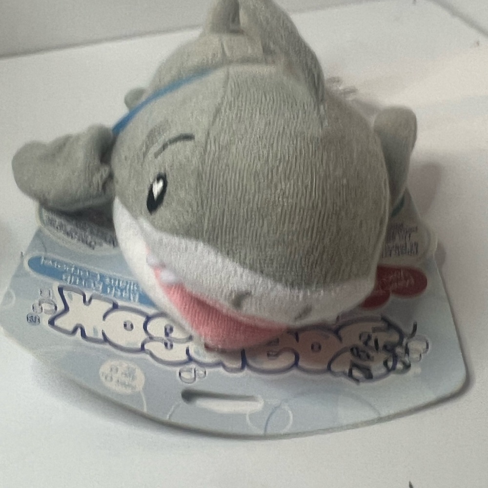 Soapsox Bath Scrub Wash Cloth Baby Toddler Kids Plush Toy Shark 2-in-1 Fun